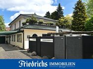 Hochwertig ausgestattetes Wohnhaus mit Wintergarten, Garage, Terrasse und Balkon in Bad Zwischenahn - Bad Zwischenahn