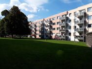 Bei VIVAWEST die Sonnenstrahlen auf dem eigenen Balkon genießen. - Essen