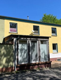 DEUTSCHMANN IMMOBILIEN ***** ivd - Zentral gelegene Ferienwohnung / Doppelhaushälfte in Ostseenähe! - Barth