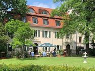 HOCHWERTIGES WOHNEN IN HISTORISCHER STADT-VILLA MIT BLICK ÜBER GLAUCHAU - Glauchau