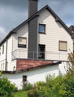 EFH mit Einliegerwohnung in Naila - OTMarlesreuth - Naila