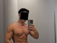 Hetero Bodybuilder sucht Blowjob gegen TG - Berlin