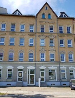 Sonnige 2-Zimmer-Wohnung mit Balkon in kernsaniertem Gründerzeithaus, Zentrumsnah in Chemnitz - Chemnitz