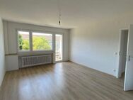 Erstbezug nach Renovierung* 2 Zimmerwohnung mit Balkon und Tageslichtbad - Duisburg
