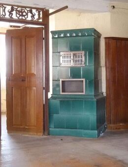 Bauernhaus mit einer Scheune mit einem EFH-Bauplatz und mit 13.243 m² Wald - Schlüsselfeld