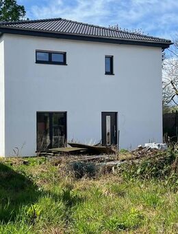 Einfamilienhaus Massa-Fertighaus -geschlossener Rohbau- - Neuenhaus