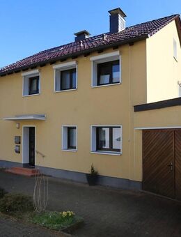 Holzwickede: Schönes 2-Familienwohnhaus - Holzwickede
