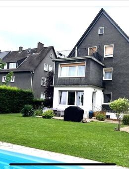 Freistehendes Mehrfamilienhaus mit großem Garten, Pool und barrierefreiem Zugang - Waltrop