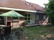 gepflegte 3,5-Zimmer-Eigentumswohnung mit herrlicher Aussicht, Balkon, Garten und Garage - Bad Kissingen