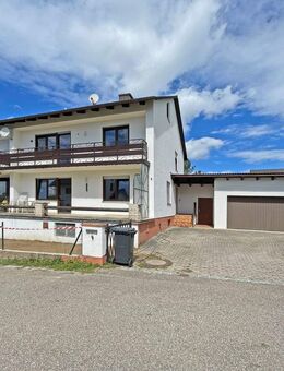 Großzügige Doppelhaushälfte mit viel Potenzial - Fahrenzhausen