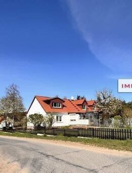 IMMOBERLIN.DE - Frisch sanierte Doppelhaushälfte mit Sonnengarten in ländlicher Wohlfühllage - Vierlinden