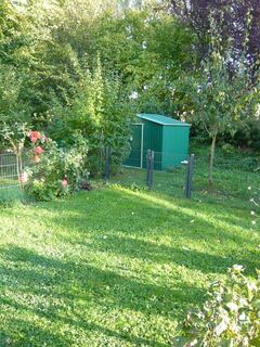 In ruhiger Lage und mit hübschem Garten!