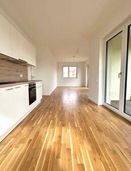 Moderne 4-Zimmer-Wohnung im Erstbezug mit EBK, Gäste-WC und Balkon - Leipzig