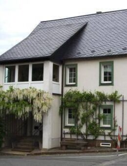 ANSCHAUEN * VERLIEBEN * EINZIEHEN * WOHLFÜHLEN! Sehr attraktives Wohnhaus in Schirgiswalde zu verkaufen! - Schirgiswalde-Kirschau