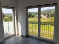 große, geräumige 4-Zimmer-Wohnung eines Neubaus mit Balkon und herrlichem Blick auf den Main - Lichtenfels (Bayern)