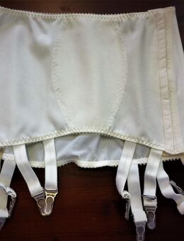 Vintage Strumpfhalter mit 12 Strapsbändern in der Farbe champagner Damengröße 42 (XL) (Premiumqualität) - Marl (Nordrhein-Westfalen)