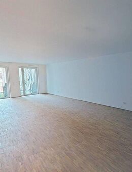Moderne 2-Zimmer-Terrassenwohnung mit Einbauküche im Neubauquartier 'Großherzog-Friedrich-Höfe' - Saarbrücken