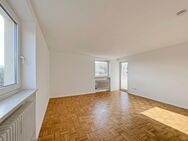 Lichtdurchflutete 5-Zimmer-Wohnung in Bogenhausen-Oberföhring - München
