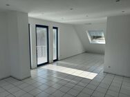 Masionettewohnung mit 4 Zimmer, Balkon, EBK, 2 Stellplätzen - Lüdenscheid