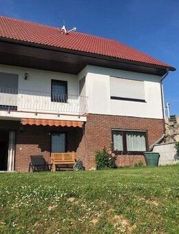 Einzigartiges Anwesen; Arbeiten und Leben umringt von Bäumen und Pflanzen. Mischgebiet -IDEAL f. Steuerberater/ Anwalt / freie Berufe; Gewerbebetriebe - Bretten