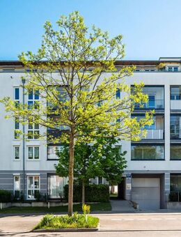 RE/MAX - Exklusive Dachterrassen-Wohnung mit Charme! - München