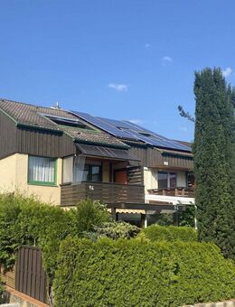 Schönes Reiheneckhaus mit Garten, TG und Stellplatz in Ehningen - Ehningen
