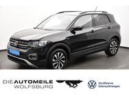 VW T-Cross, 1.0 TSI Active, Jahr 2023 - Wolfsburg