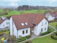 Renovierungsbedürftig mit Perspektive: 3-Zimmer-Wohnung am Hügelhof - Herdwangen-Schönach