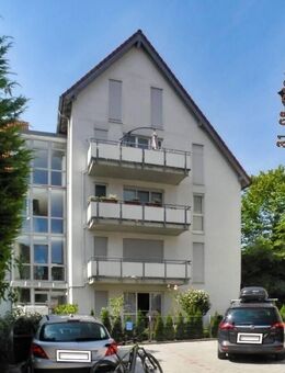 ! Bad Urach ! Schöne 4-Zi.- Eigentumswohnung im Dachgeschoss mit toller Aussicht - Bad Urach