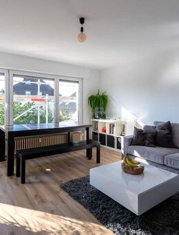 4,5 % Rendite: Charmante 2-Zimmer-Wohnung im modernen Design mit Balkon - Leinfelden-Echterdingen