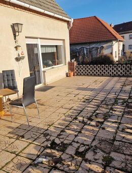 Häuschen im Grünen und doch im Zentrum - Südliches Anhalt