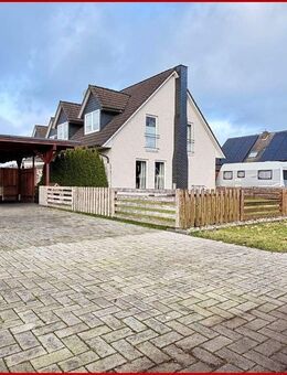 * Doppelhaushälfte * Heizung von 2023 * PV-Anlage von 2024 * Doppelcarport * Top Lage * - Barßel