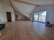 Dachgeschosswohnung Ideal für Paare oder Singles! Dachterrasse, Perfektes Homeoffice / Ruhige Lage - Amberg (Regierungsbezirk Schwaben)