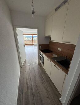 Renoviertes Apartment mit Balkon und Einbauküche - Unterkirnach