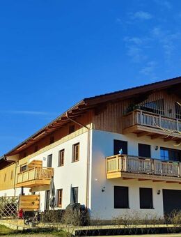 Schöne 3 Zi- EG-Wohnung mit Terrasse u. Garten, nähe Söllhuben - Riedering