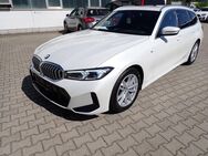 BMW 330, 1.9 i M Sport UPE 760, Jahr 2023 - Dresden