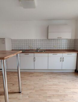 tolle 4-Raum-Wohnung direkt in der Innenstadt mit Einbauküche - Stendal (Hansestadt)