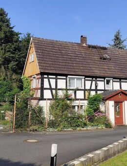 Fachwerkhaus in ruhiger Lage - Waldhufen