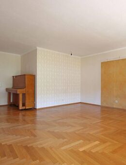 Geräumige Wohnung mit hochwertiger Einbauküche, Loggia und Tiefgarage - Bremen