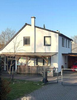 Gut vermietetes 5-Zi-Haus, modernisiert, mit kl. Garten - Grasberg