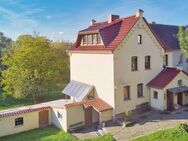 Sofort einziehen: 2-Familienhaus mit großem Garten und Nebengelass in idyllischer Lage - Mölln (Mecklenburg-Vorpommern)