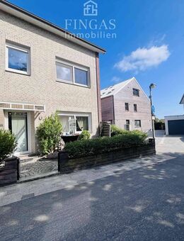 ***Große charmante Doppelhaushälfte mit Einliegerwohnung von 2012 in Alt-Arsten*** - Bremen