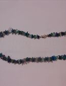 Halsketten und Ohrringe für Damen, sehr schön in 03042