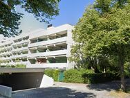 Rare opportunity: Large 3-room apartment with 2 balconies directly adjacent to Südpark in Sendling - München