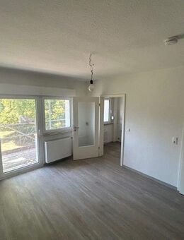 Bezugsfertige 3-Zimmer-Wohnung inkl Balkon in einem modernisiertem Haus mit neuer Fassade - Dortmund