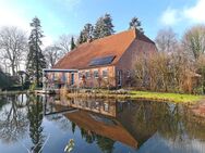 Landhaus mit Nebengebäuden & Schwimmteich auf 11.186 m² in der Wesermarsch - Stadland