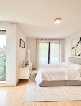 LUXUS & LEBENSQUALITÄT - Stilvolle Villa mit Einliegerwohnung, Sauna & Kamin in Hofheim! - Hofheim (Taunus)