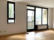 ***Schöne und GEPFLEGTE Mietwohnung mit Balkon in ruhigem Haus mit Aufzug, Krefeld Innenstadt*** - Krefeld