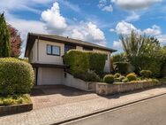 Wohnen am Weinberg: Idyllisches Einfamilienhaus mit viel Potenzial in Hackenheim - Hackenheim