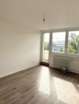 3-Zimmer Wohnung in Gesundbrunnen - Parkett und Balkon - Berlin